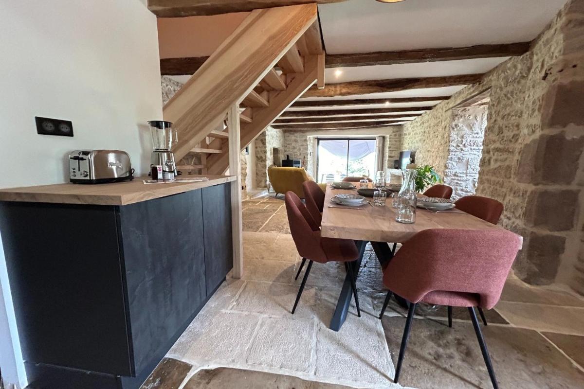 Canilhac Pour 4 Personnes Avec Piscine Partagee Et Vue Panoramique En Lozere Banassac