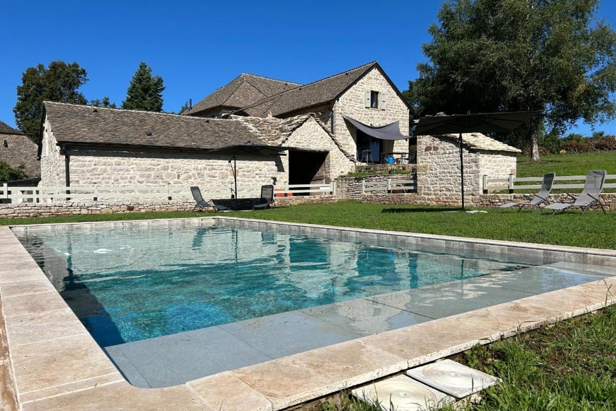 Canilhac Pour 4 Personnes Avec Piscine Partagee Et Vue Panoramique En Lozere